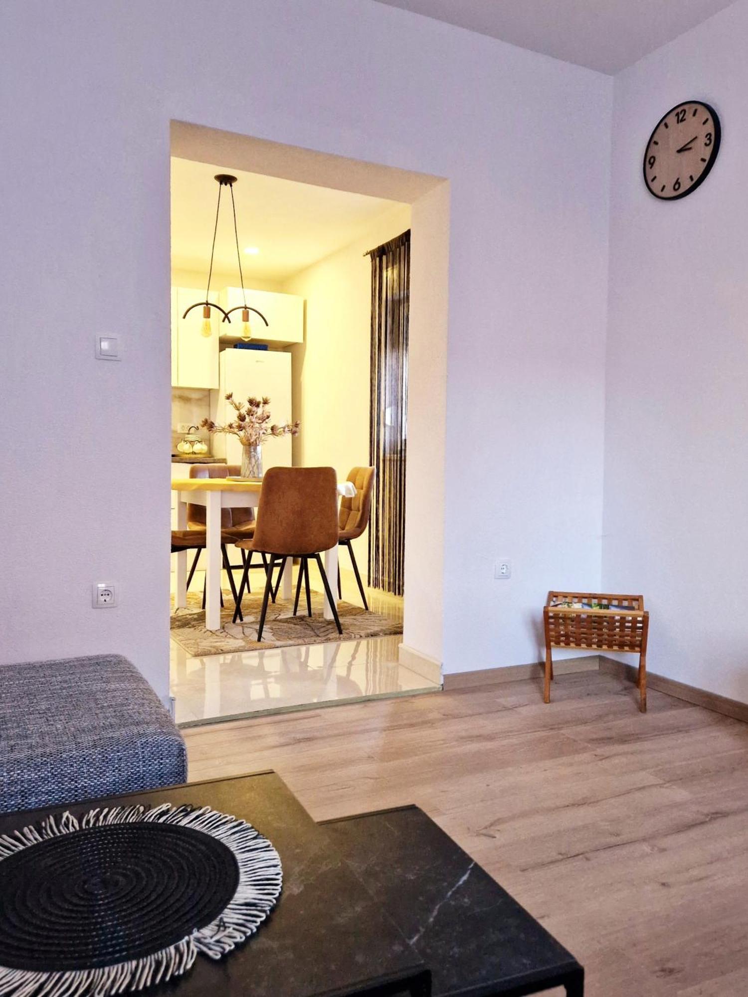 2 Bedroom Apartment Ljubica シニ エクステリア 写真